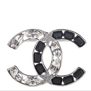 Chanel CC Logo Marquise Black Stone/Crystal Star Brooch